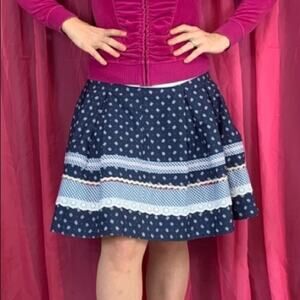 Country Line Trachtenmode Bavarian eyelet full‎ skirt, small or 38